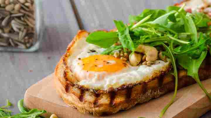 Вкусно и полезно: 3 рецепта горячих бутербродов в духовке